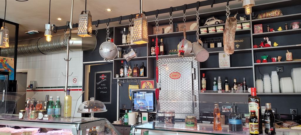 commerce en vente sur CHANTILLY (60500)